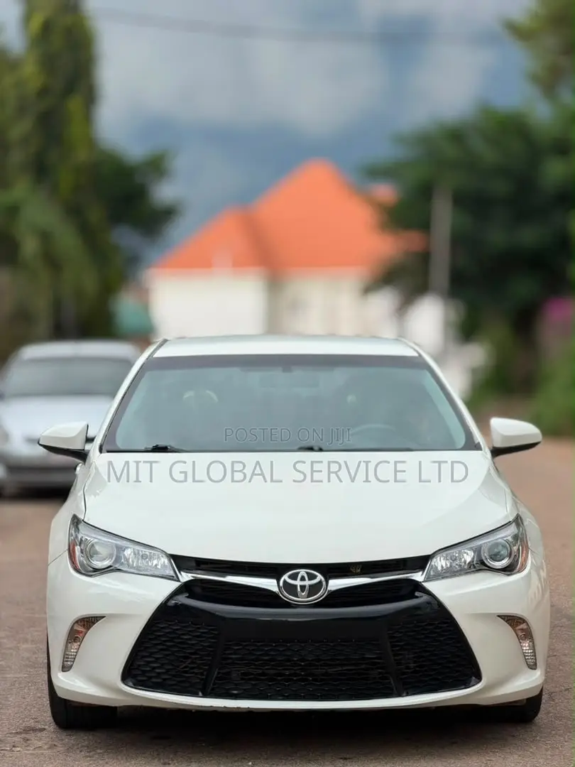 Toyota Camry 2015 White