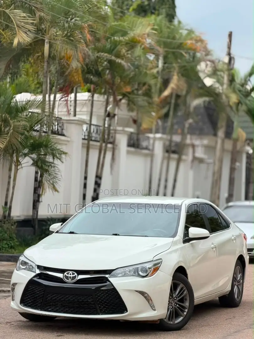 Toyota Camry 2015 White