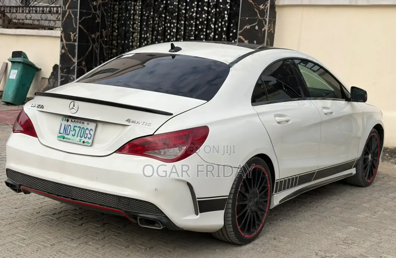 Mercedes-Benz CLA-Class CLA 250 4MATIC Sedan 2014 White