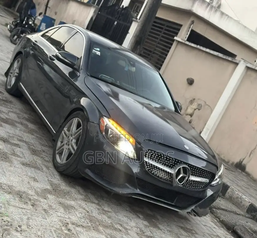 Mercedes-Benz C300 Base Sedan RWD (2.0L 4cyl 7A) 2016 Gray