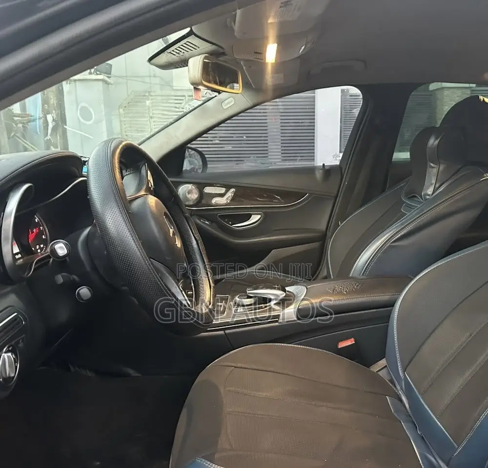 Mercedes-Benz C300 Base Sedan RWD (2.0L 4cyl 7A) 2016 Gray