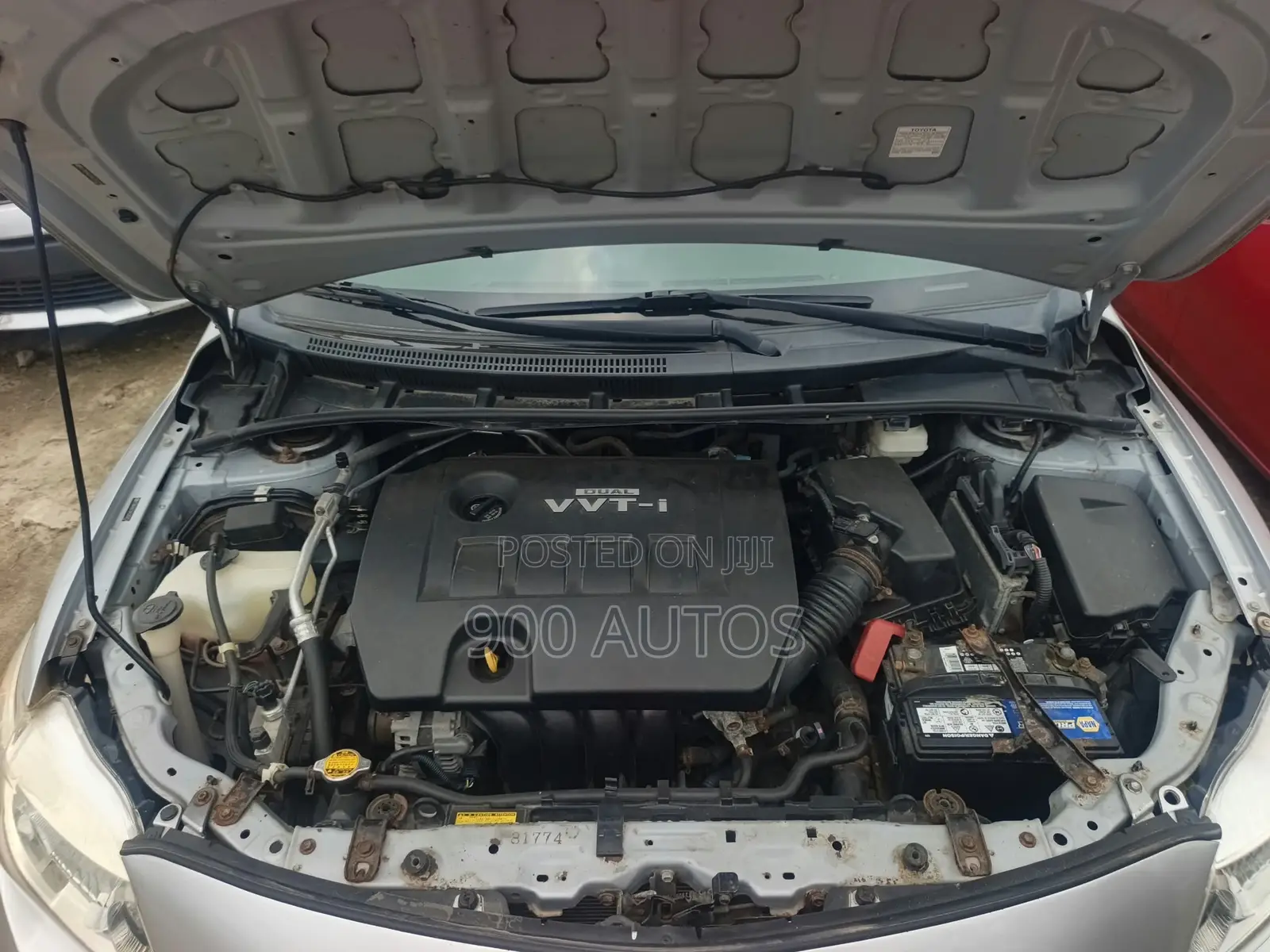 Toyota Corolla 2010 Silver