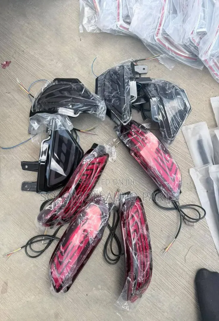 Back Bumper Reflector Venza 2020 2022 2023 2024 2025 Set