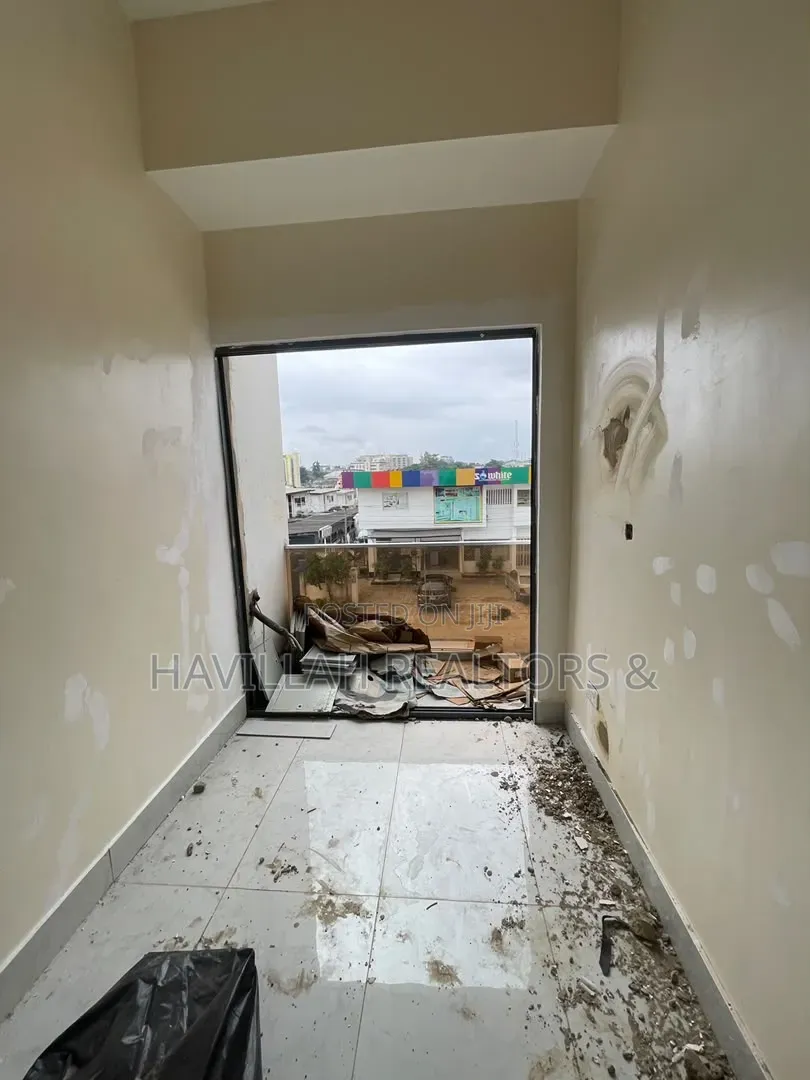 4bdrm Duplex in Opebi for sale