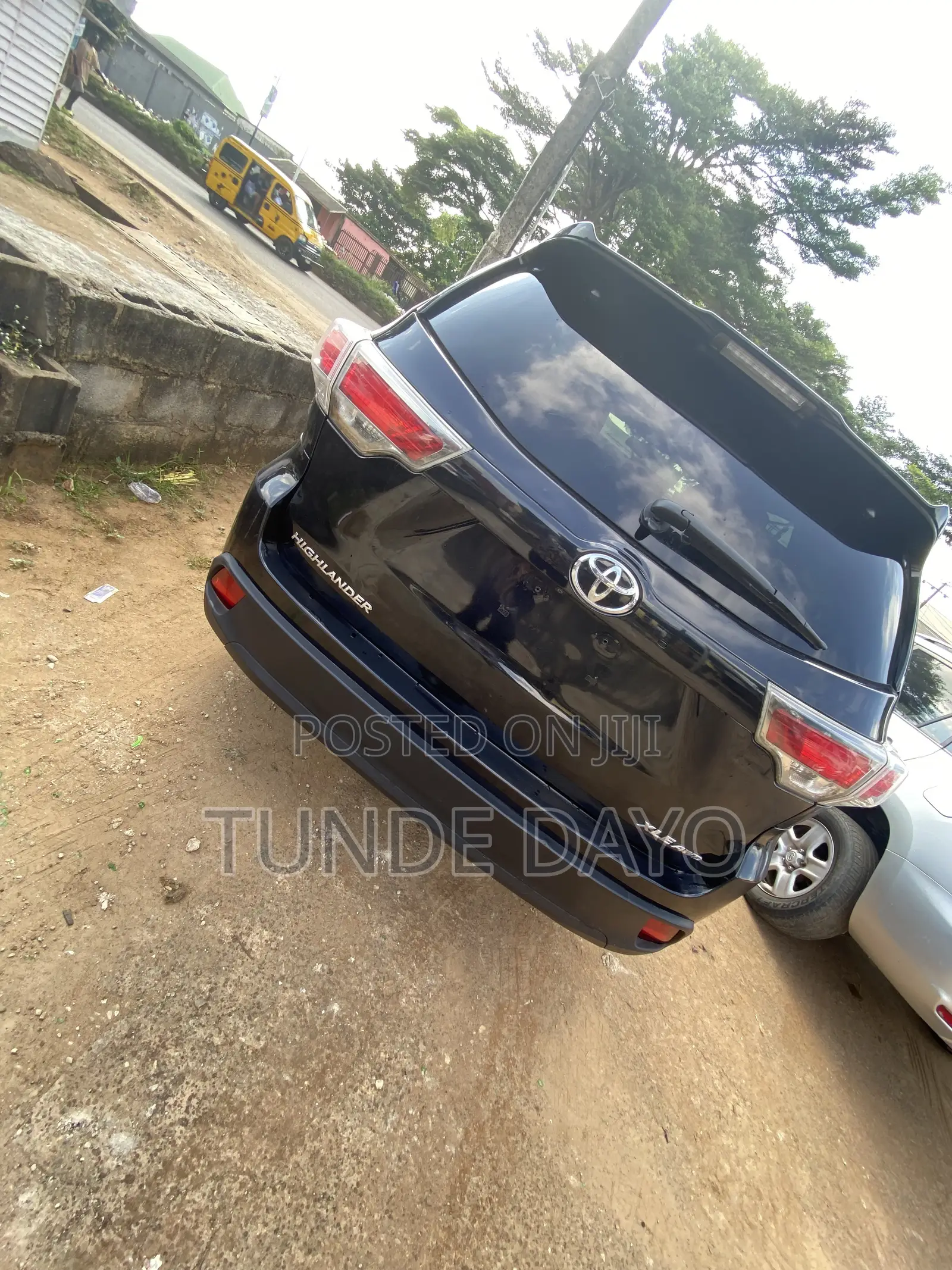 Toyota Highlander LE V6 4x2 (3.5L 6cyl 6A) 2016 Black