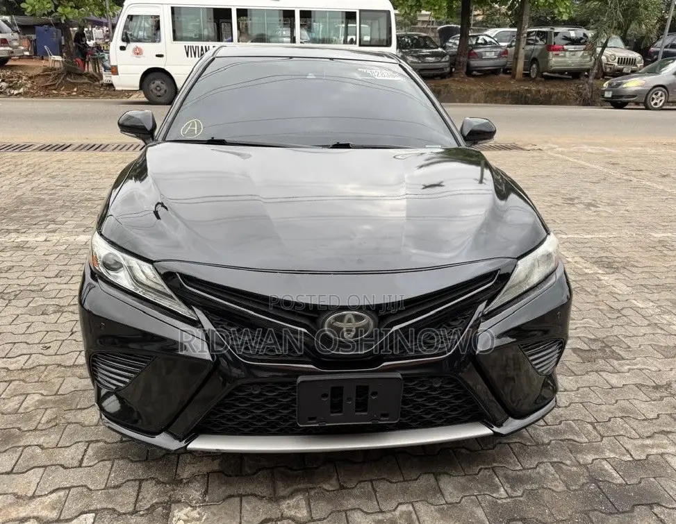 Toyota Camry 2018 Black