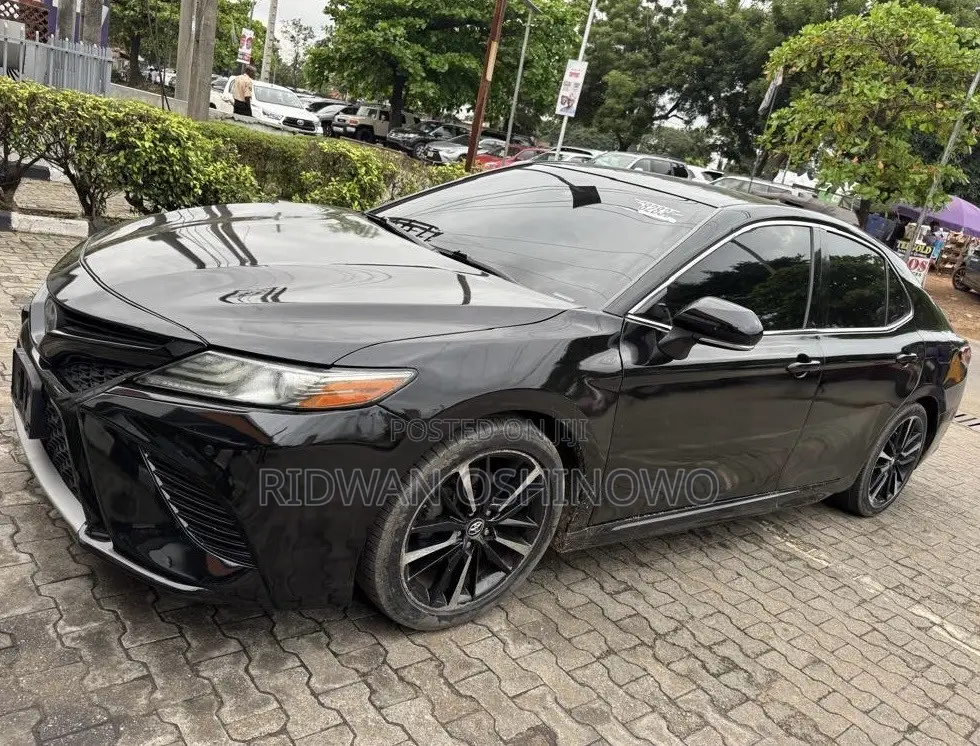 Toyota Camry 2018 Black