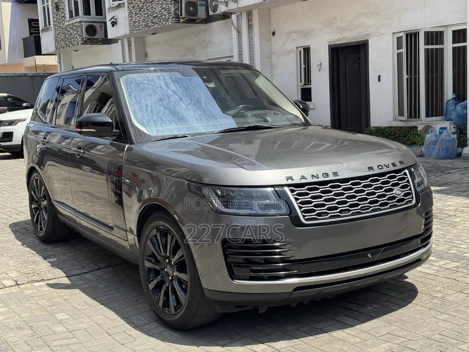 Land Rover Range Rover 3.0L Supercharged 2016 Gray