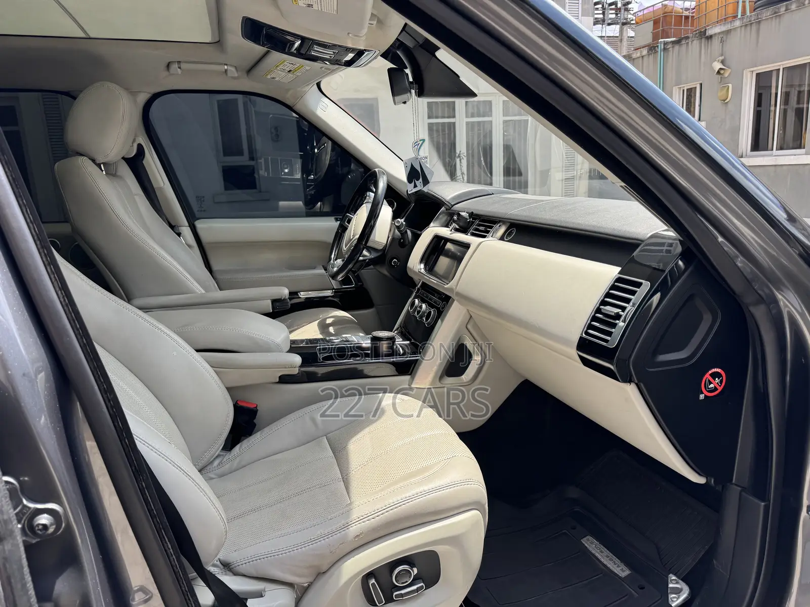 Land Rover Range Rover 3.0L Supercharged 2016 Gray