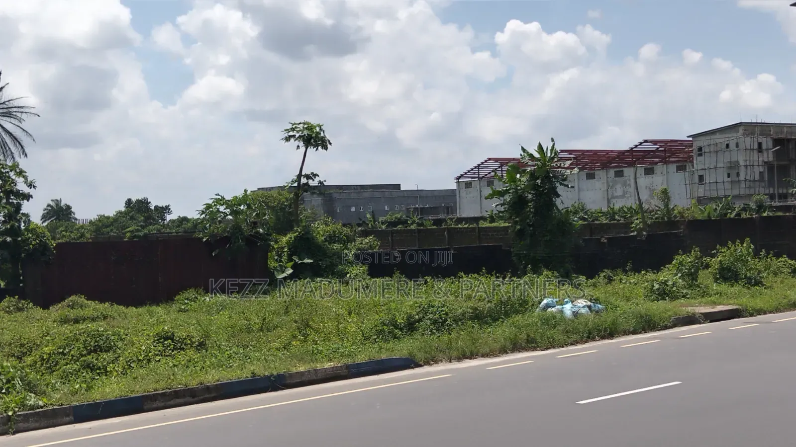 For Sale : 10 Plots at Obirikwere Opm New Airport Road Ph