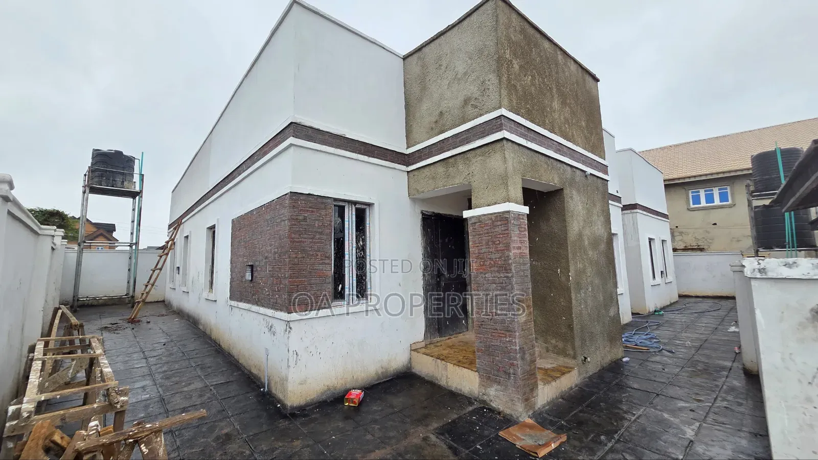 3bdrm Bungalow in Okebadan Estate for sale