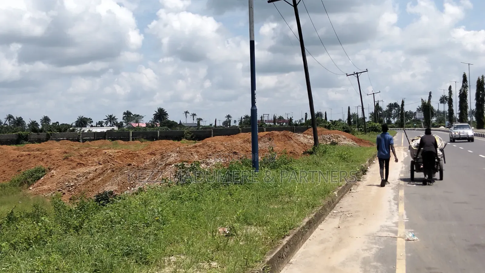 For Sale : 16 Plots on Major Obirikwere Opm New Airport Rd, Ph