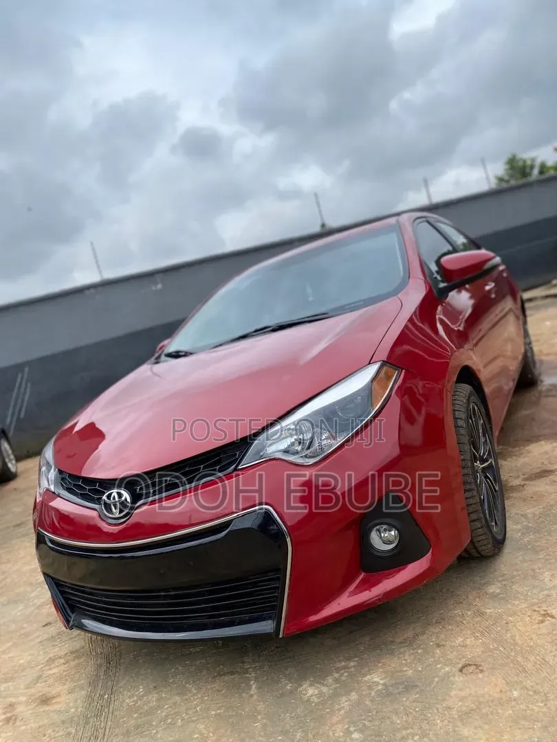 Toyota Corolla 2014 Red