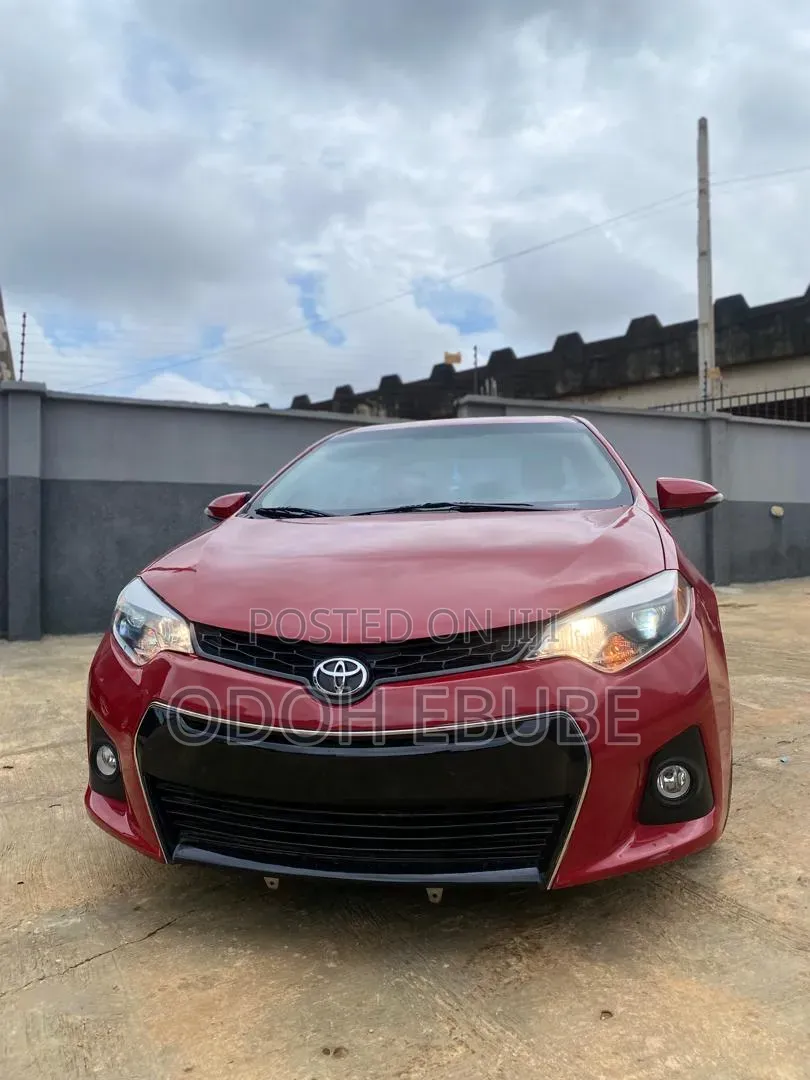 Toyota Corolla 2014 Red