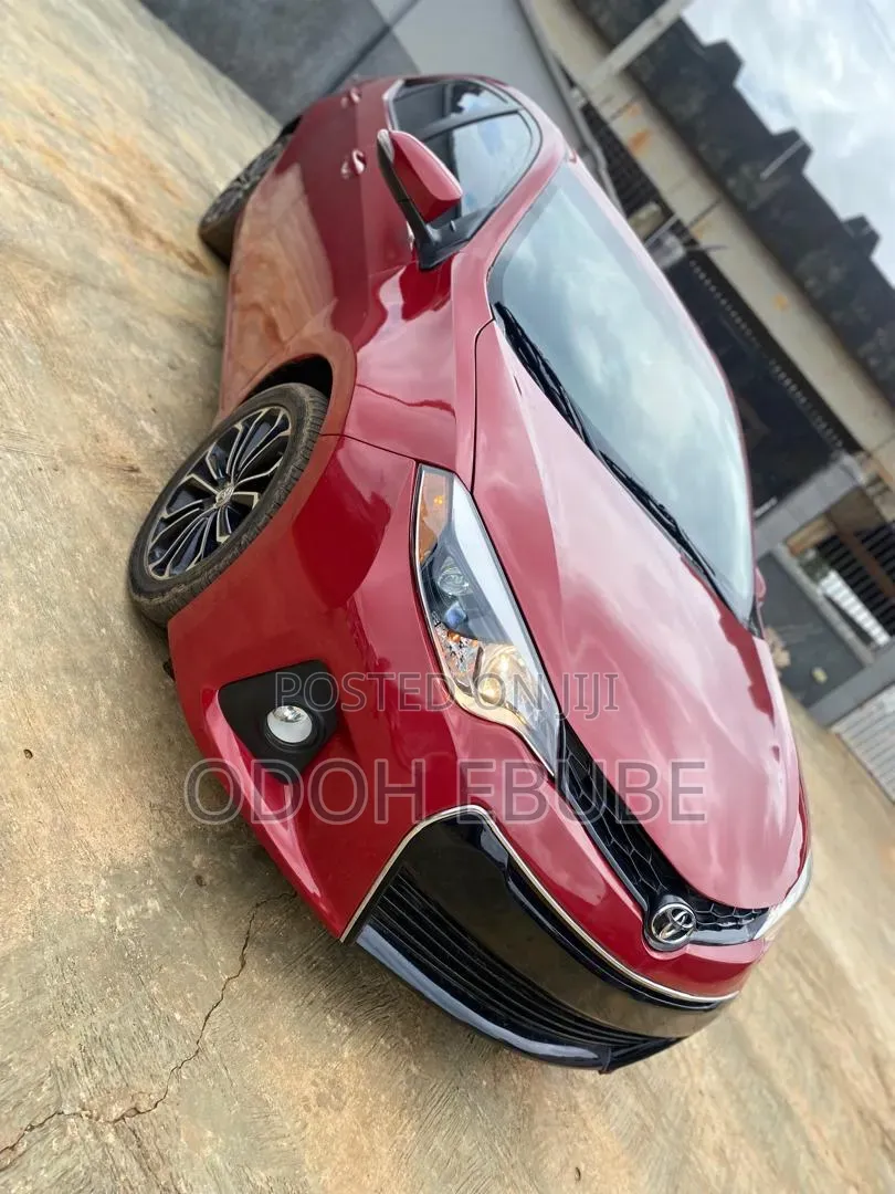 Toyota Corolla 2014 Red