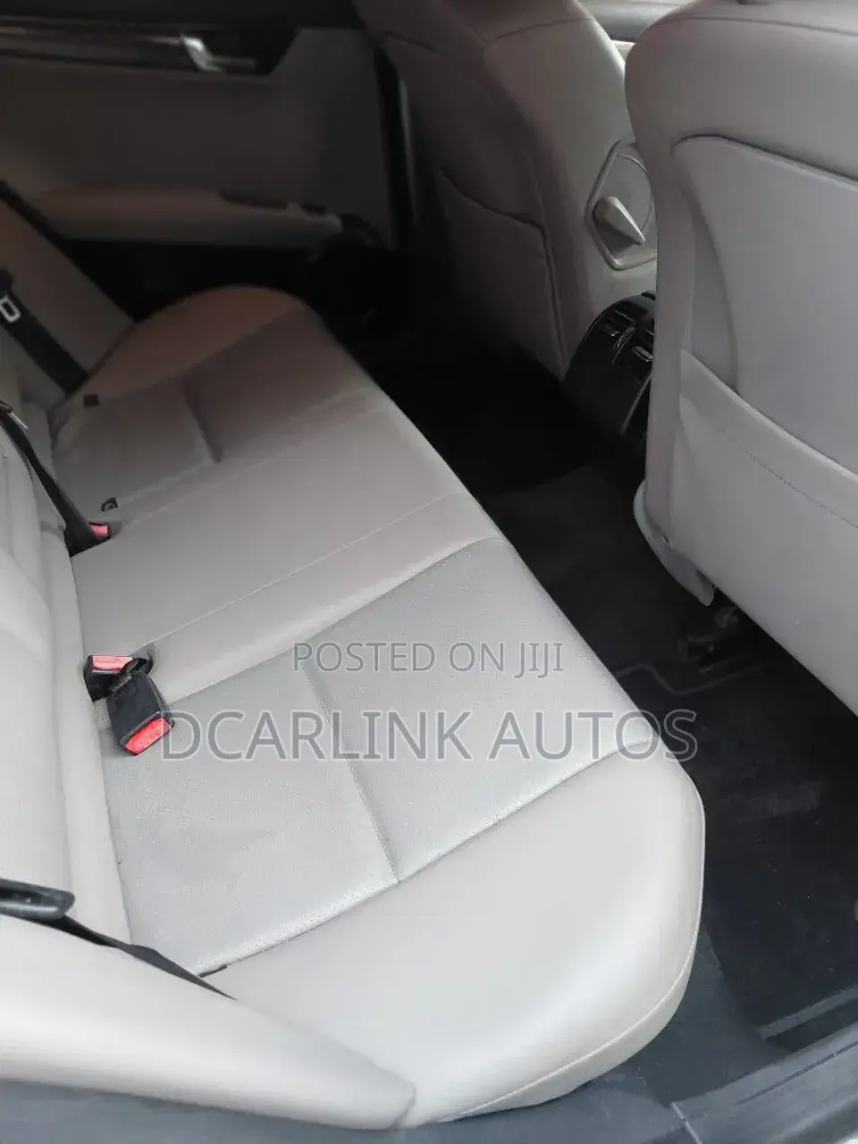 Mercedes-Benz C300 Luxury Sedan AWD (3.0L 6cyl 7A) 2008 Gray