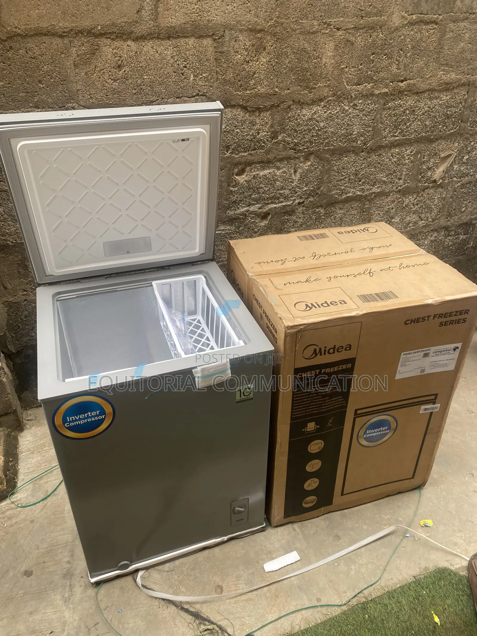 Midea 142L Deep Cooling Inverter Compressor MDRC265FZG43D Freezer