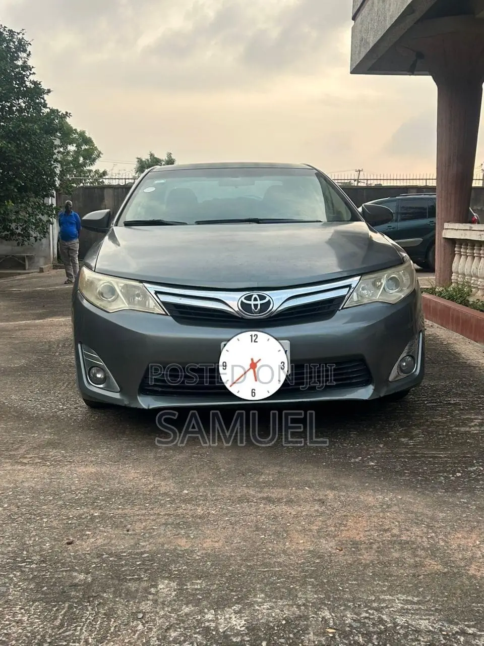 Toyota Camry LE 4dr Sedan (2.5L 4cyl 6A) 2012