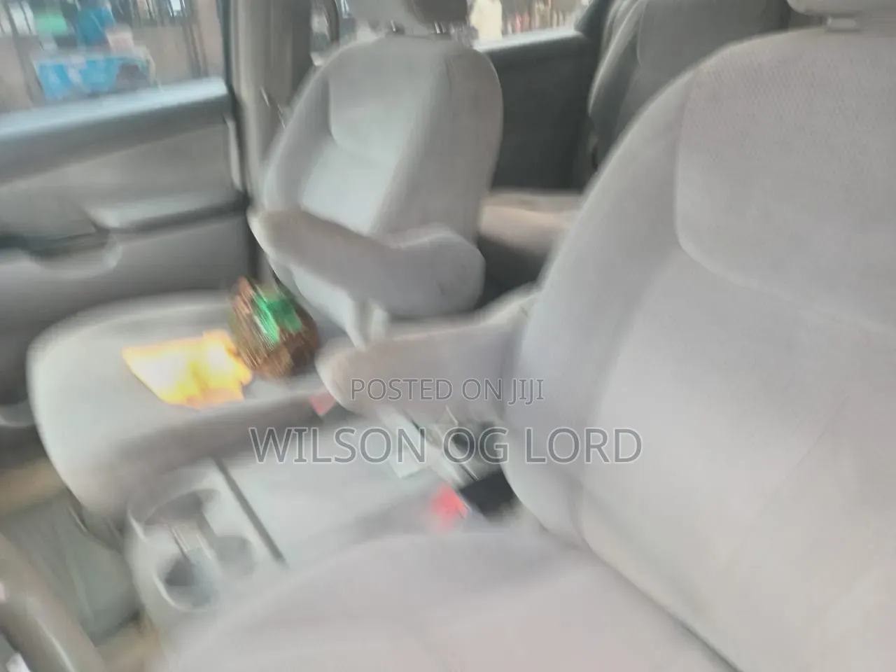 Toyota Sienna 2005 Silver