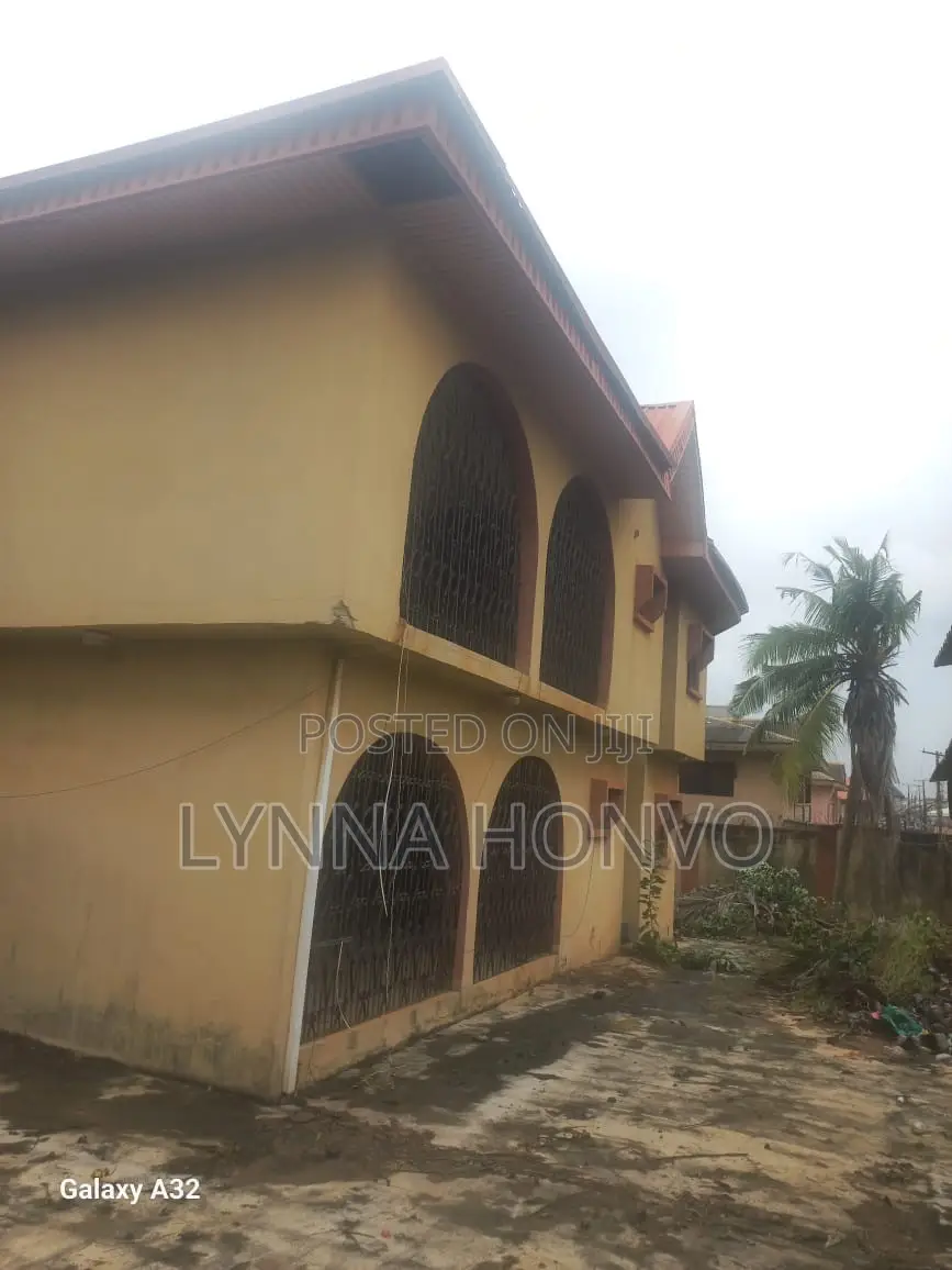 10bdrm Duplex in Olowogbo Estate, Agric for sale