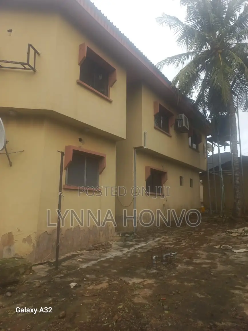 10bdrm Duplex in Olowogbo Estate, Agric for sale