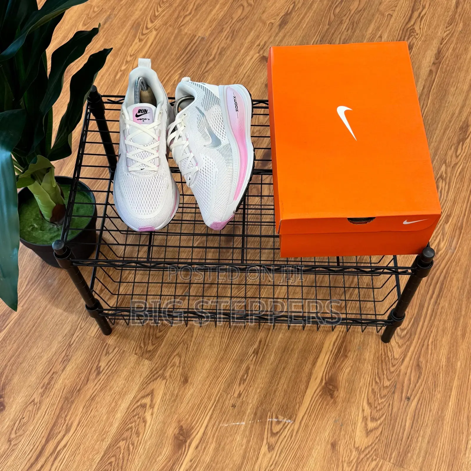 Nike Vomero 18 Zoom X Baby Pink