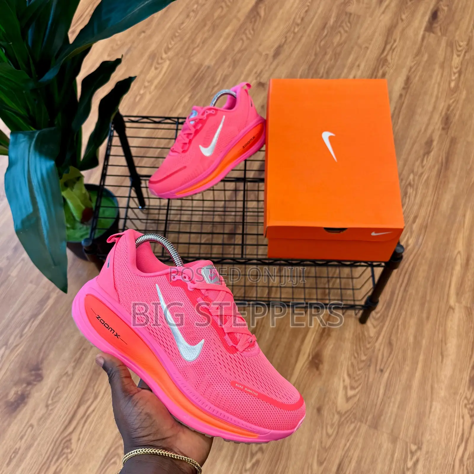 Nike Vomero 18 Zoom X Sneakers Deep Pink Colour