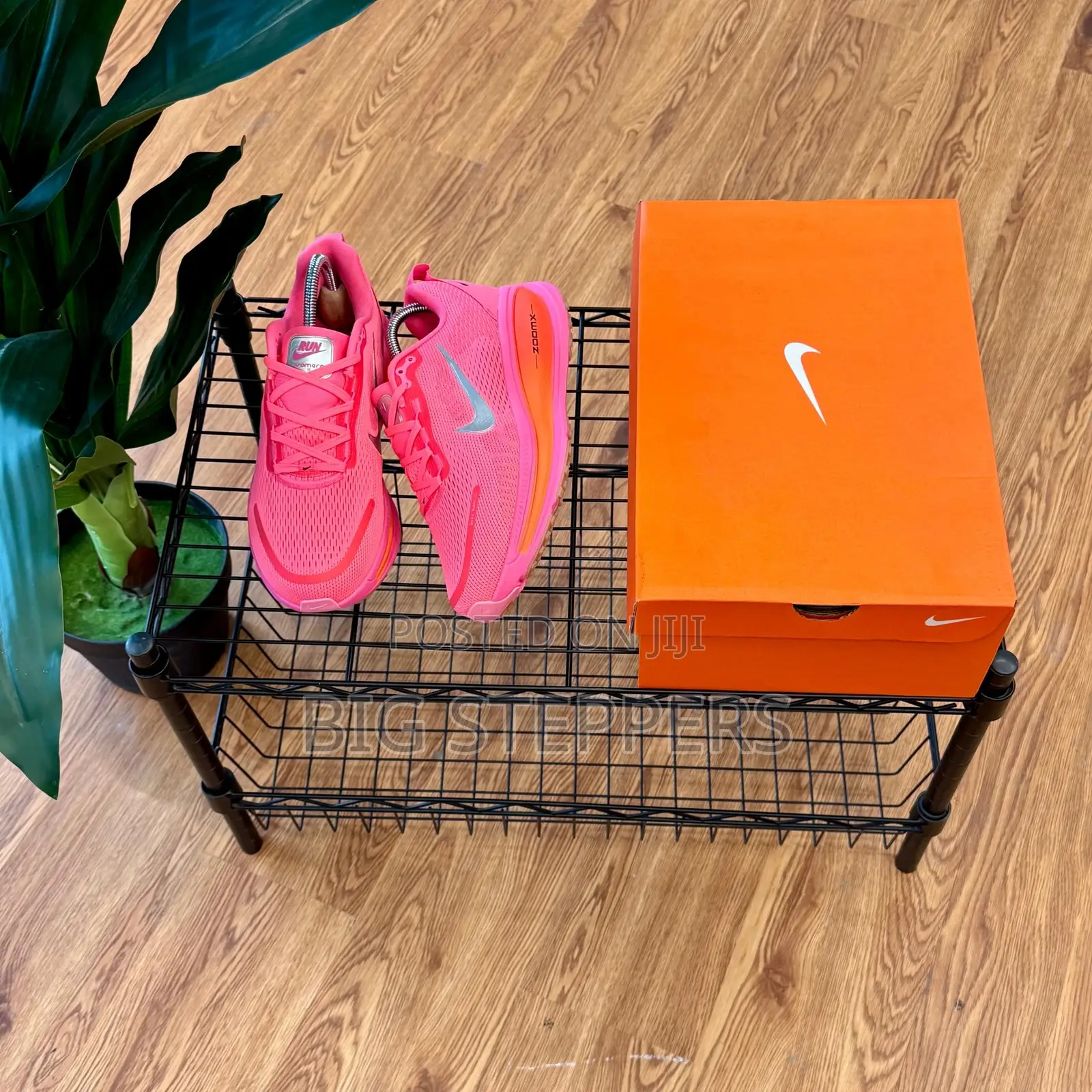 Nike Vomero 18 Zoom X Sneakers Deep Pink Colour