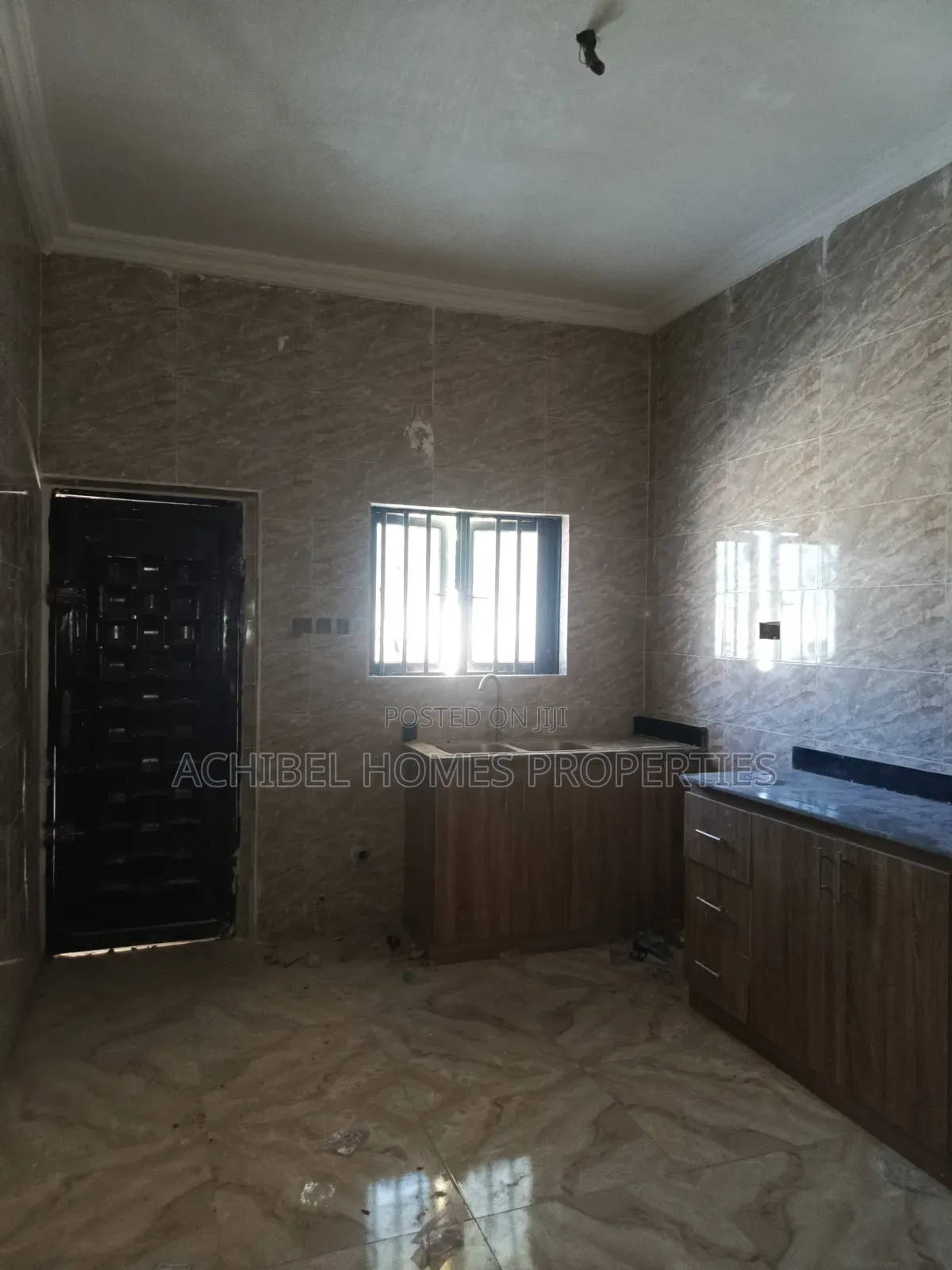 3bdrm Duplex in Near Abraham, Lekki Phase 2 for rent