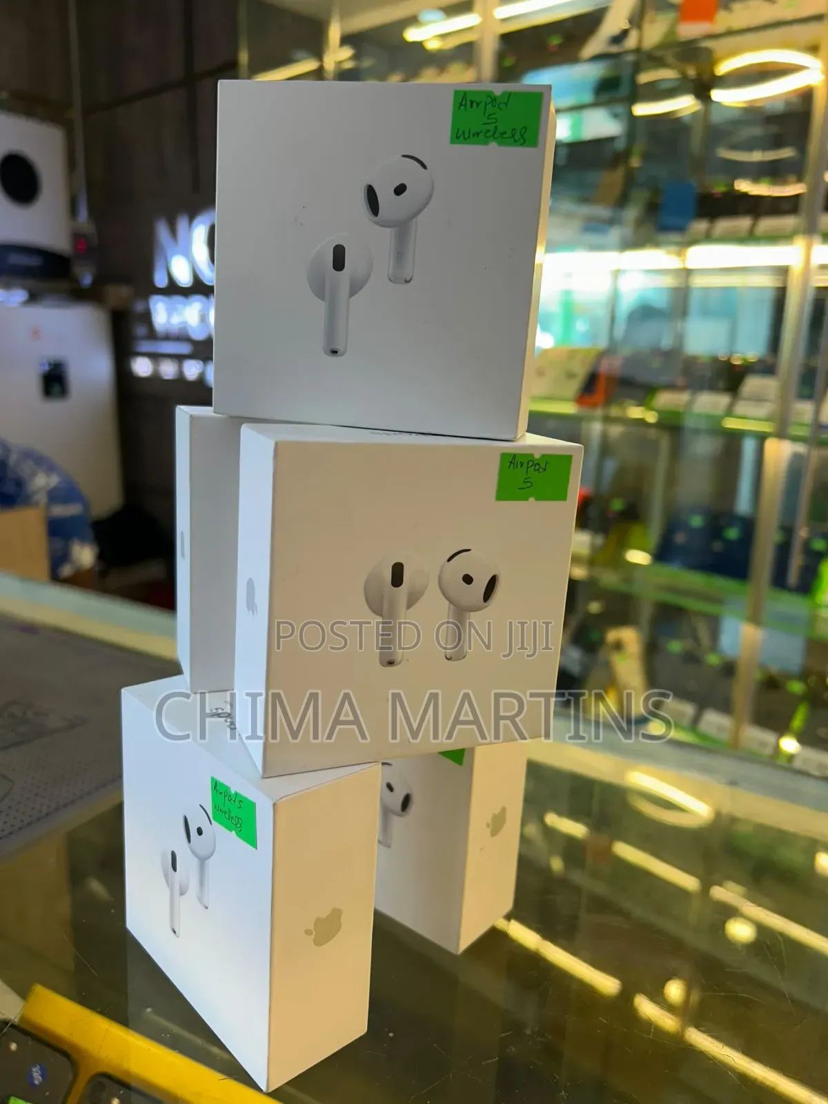 Apple Airpod 5 With Wireless Charging Case