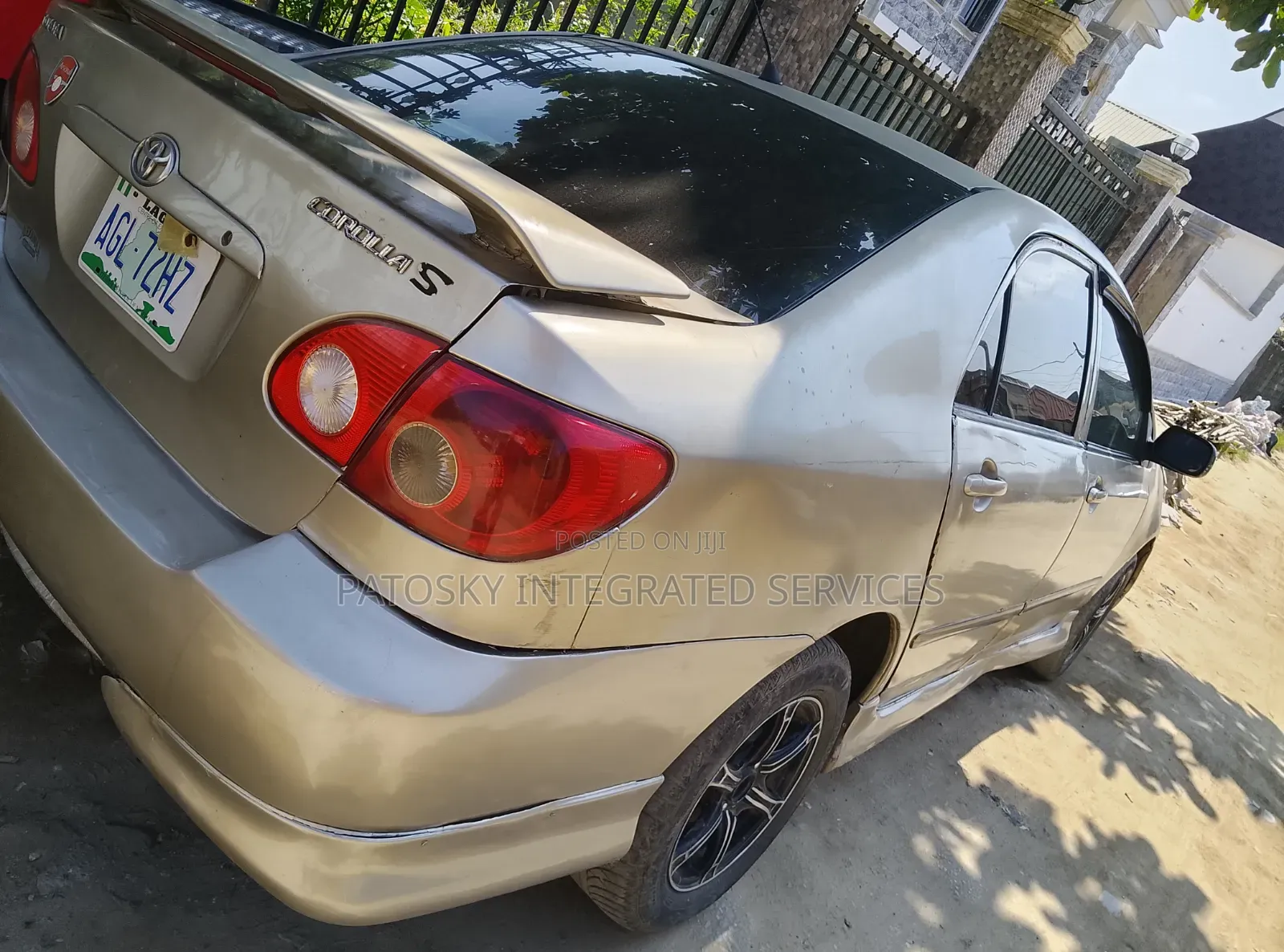 Toyota Corolla 2006 Gold