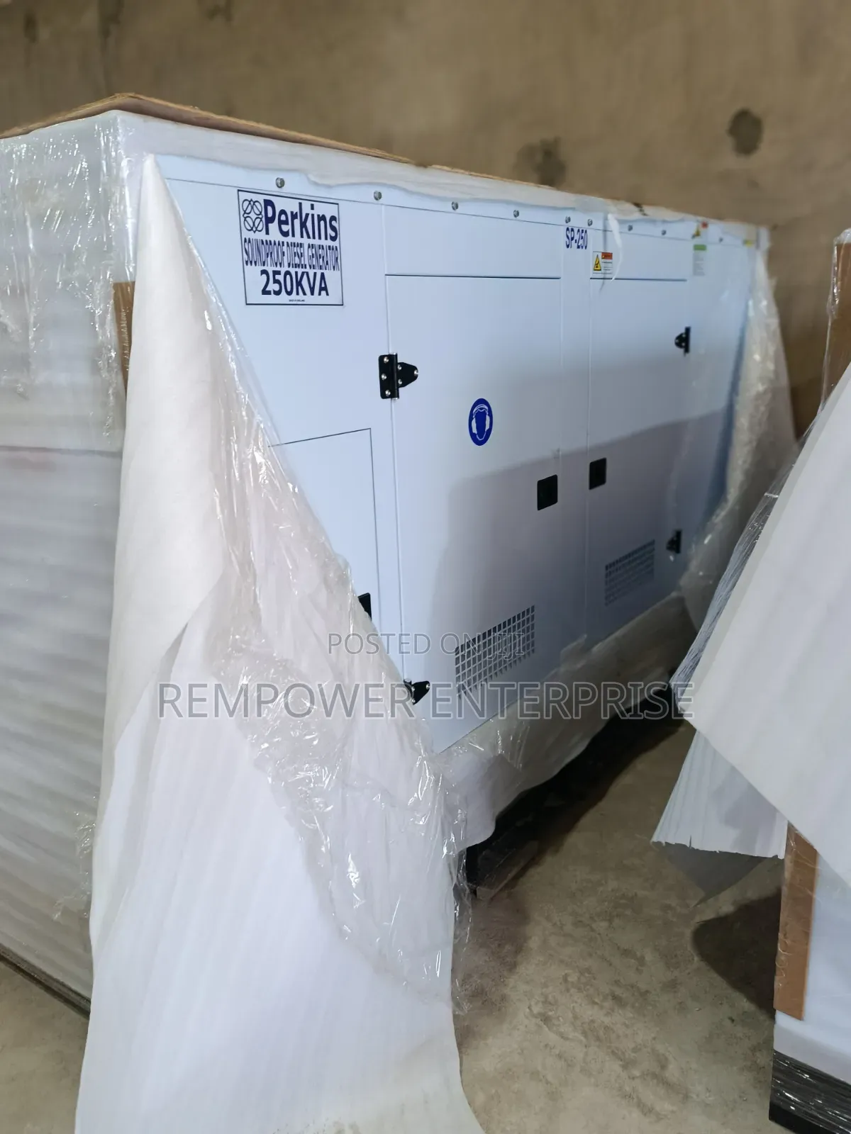 Perkins 250kva Soundproof Generator