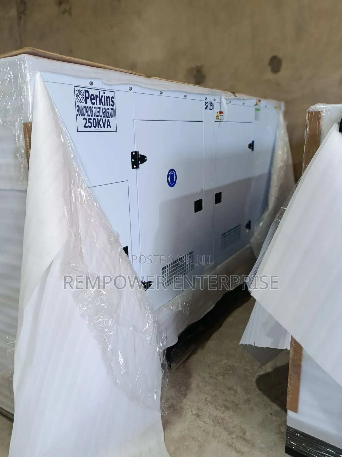 Perkins 250kva Soundproof Generator