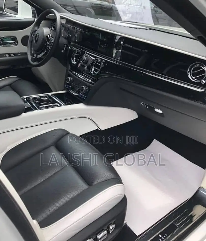 Rolls-Royce Ghost Black Badge Sedan 2023 White