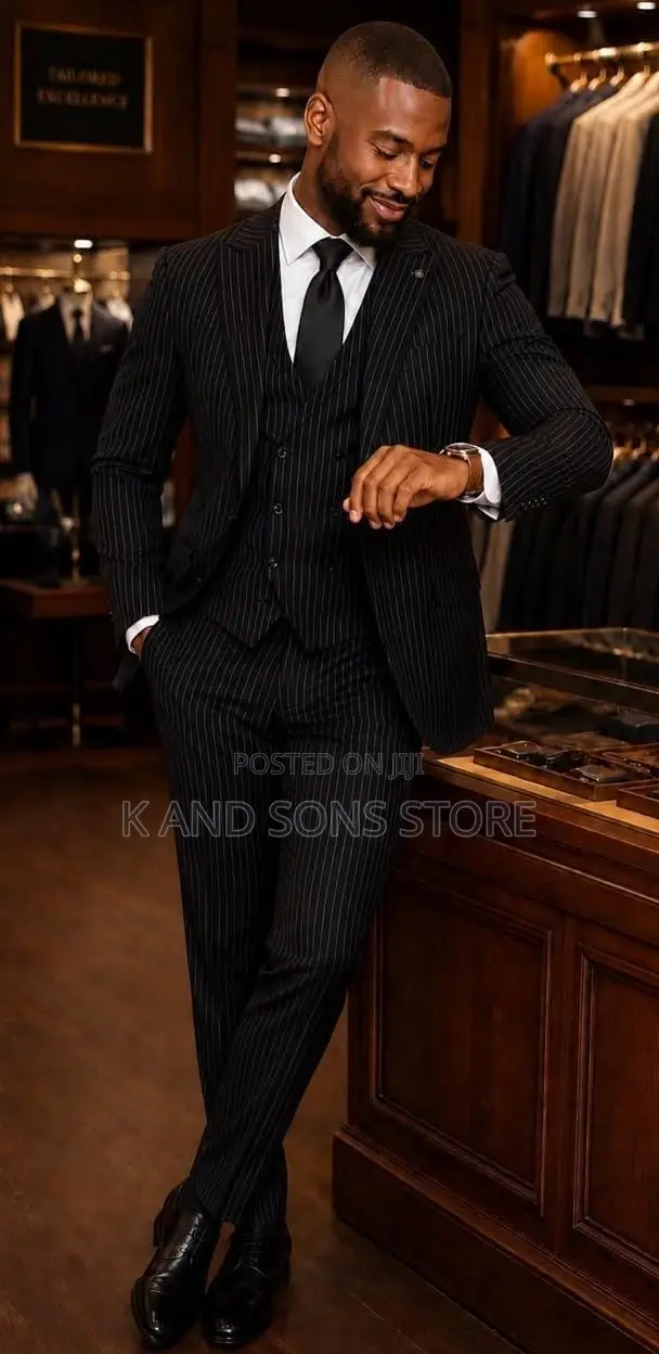 Daloy Dino Pinstripe Double-Breasted Suit