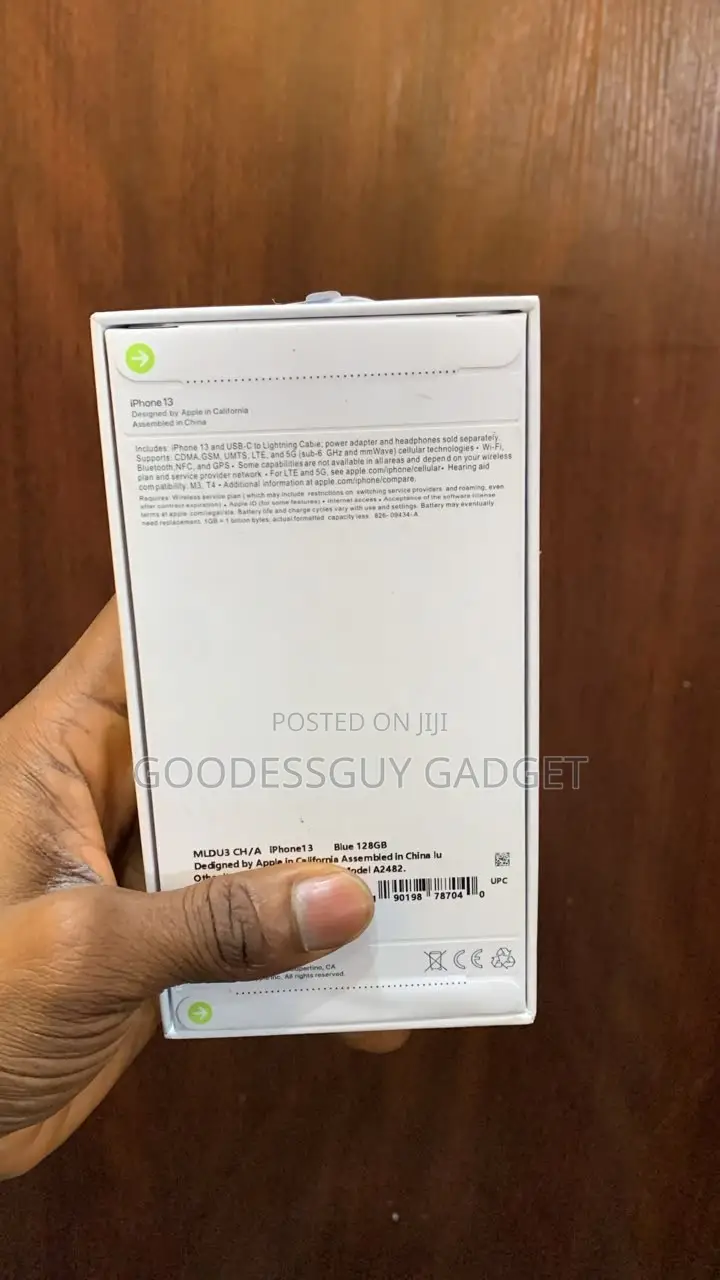 New Apple iPhone 13 128 GB Gold