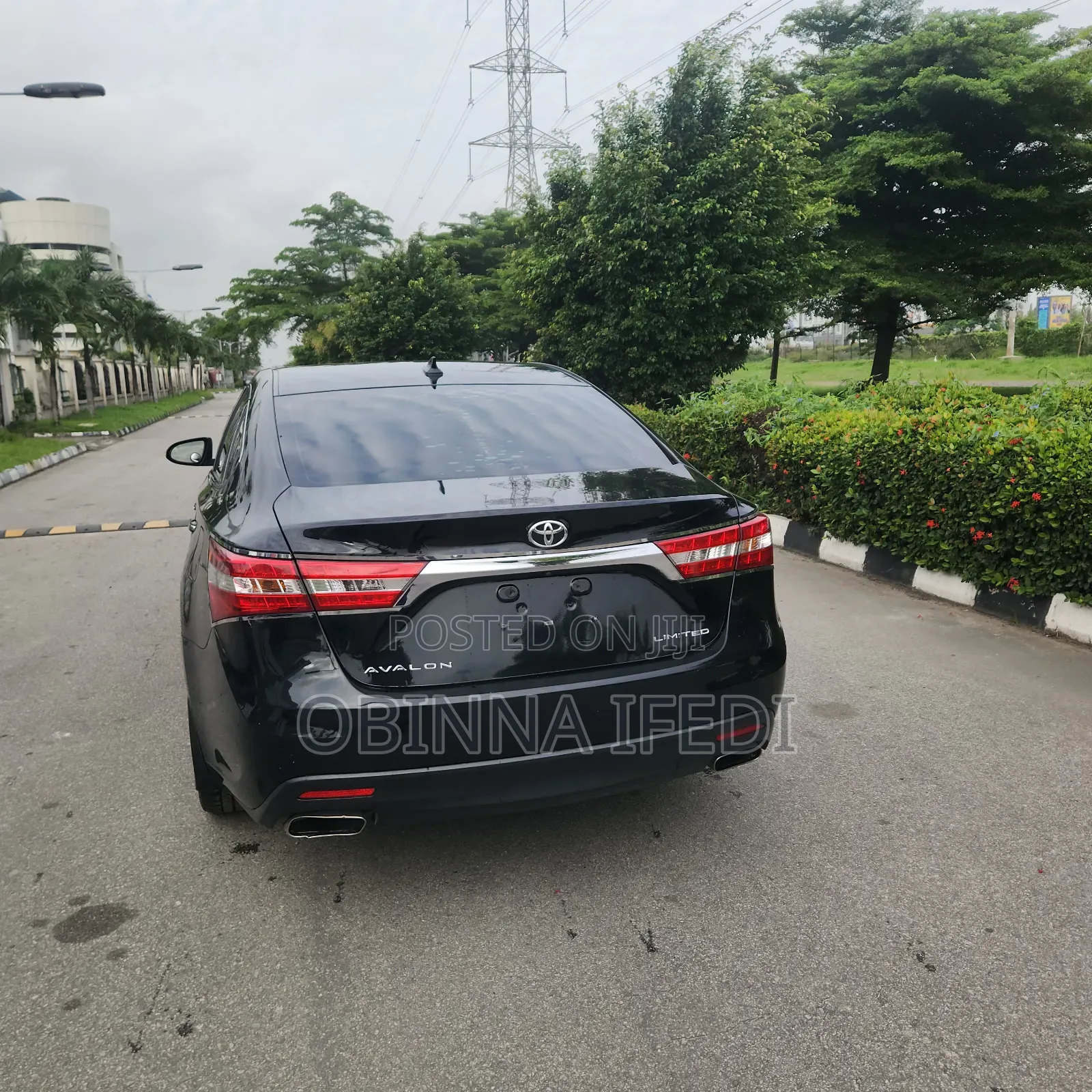 Toyota Avalon Limited 4dr Sedan (3.5L 6cyl 6A) 2014 Black