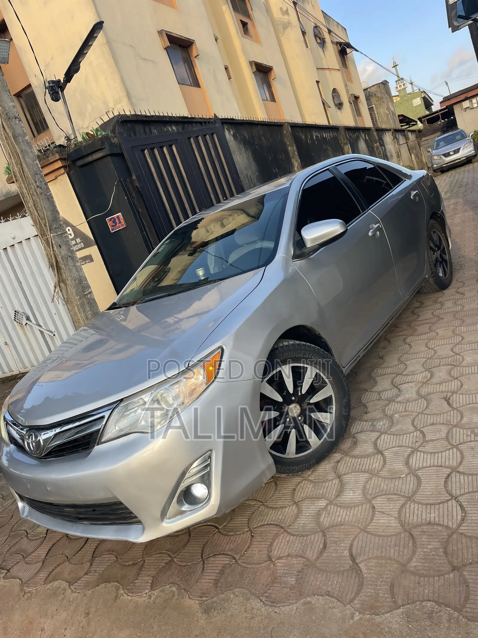 Toyota Camry SE 4dr Sedan (2.5L 4cyl 6A) 2013 Silver