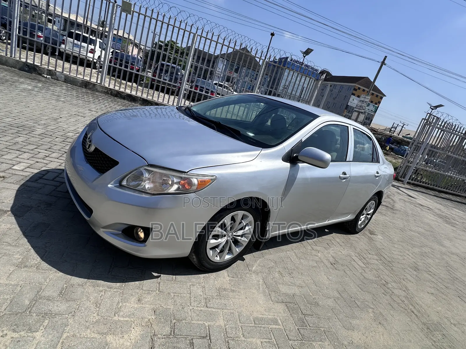 Toyota Corolla LE 4dr Sedan (1.8L 4 cyl 4A) 2009 Silver