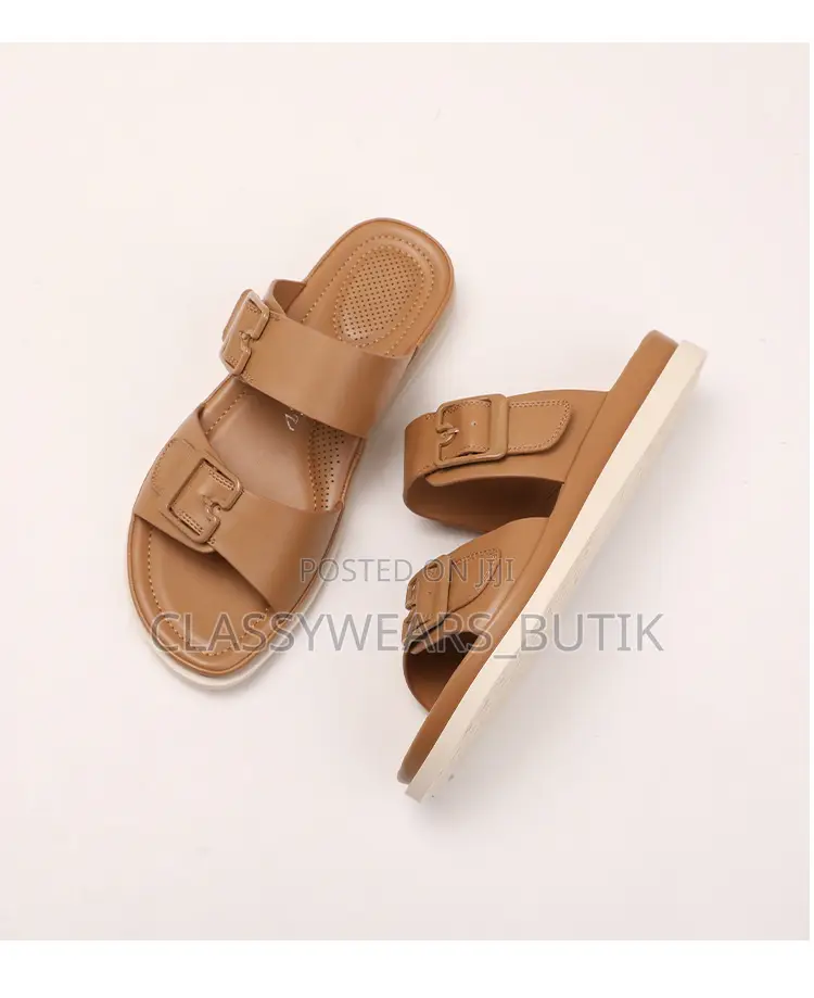 Comfortable Brown Lightweight Sandals