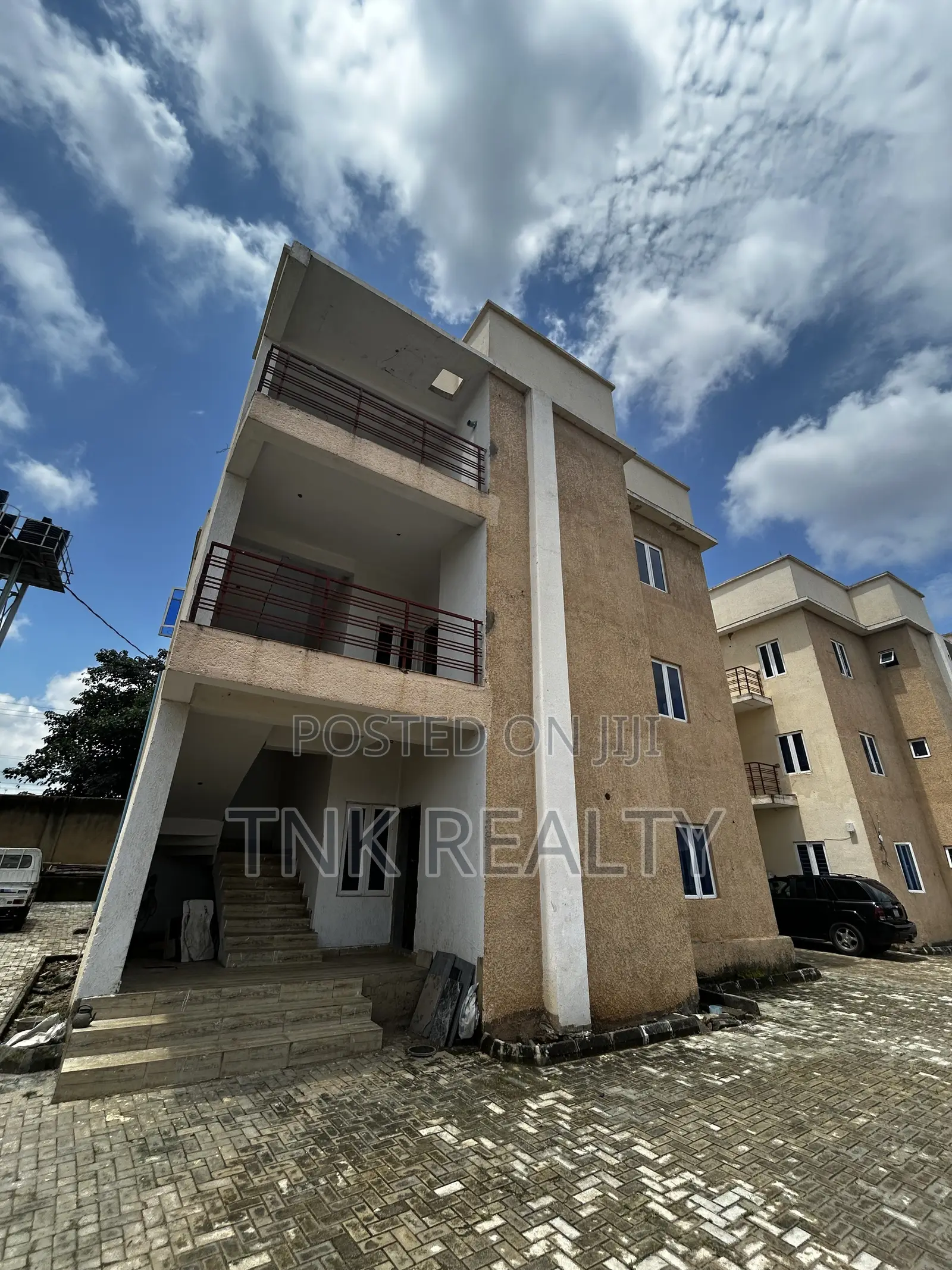 3bdrm Apartment in Jahi for sale