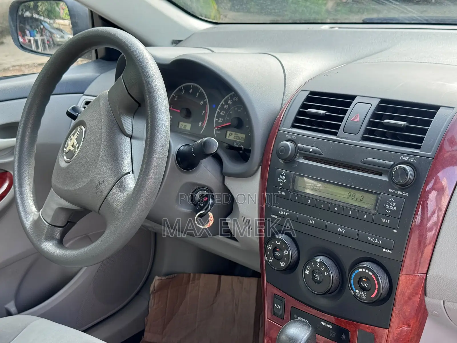 Toyota Corolla LE 4dr Sedan (1.8L 4 cyl 4A) 2009 Silver
