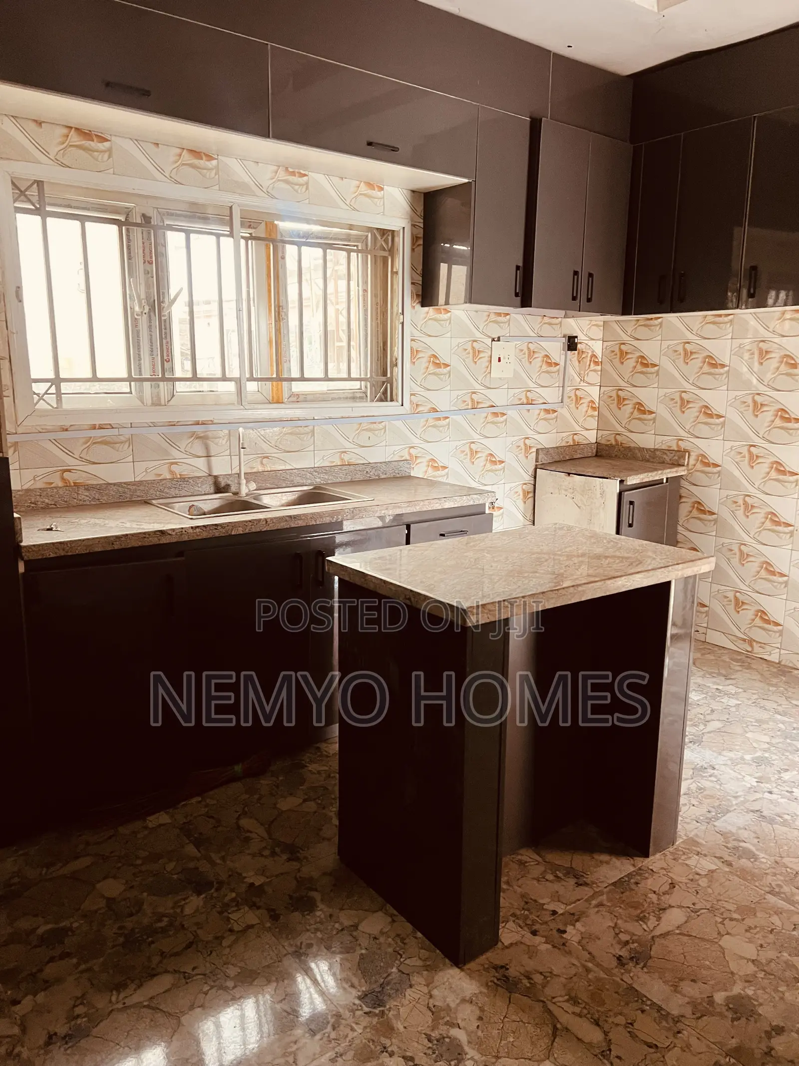3bdrm Bungalow in Galadimawa for sale