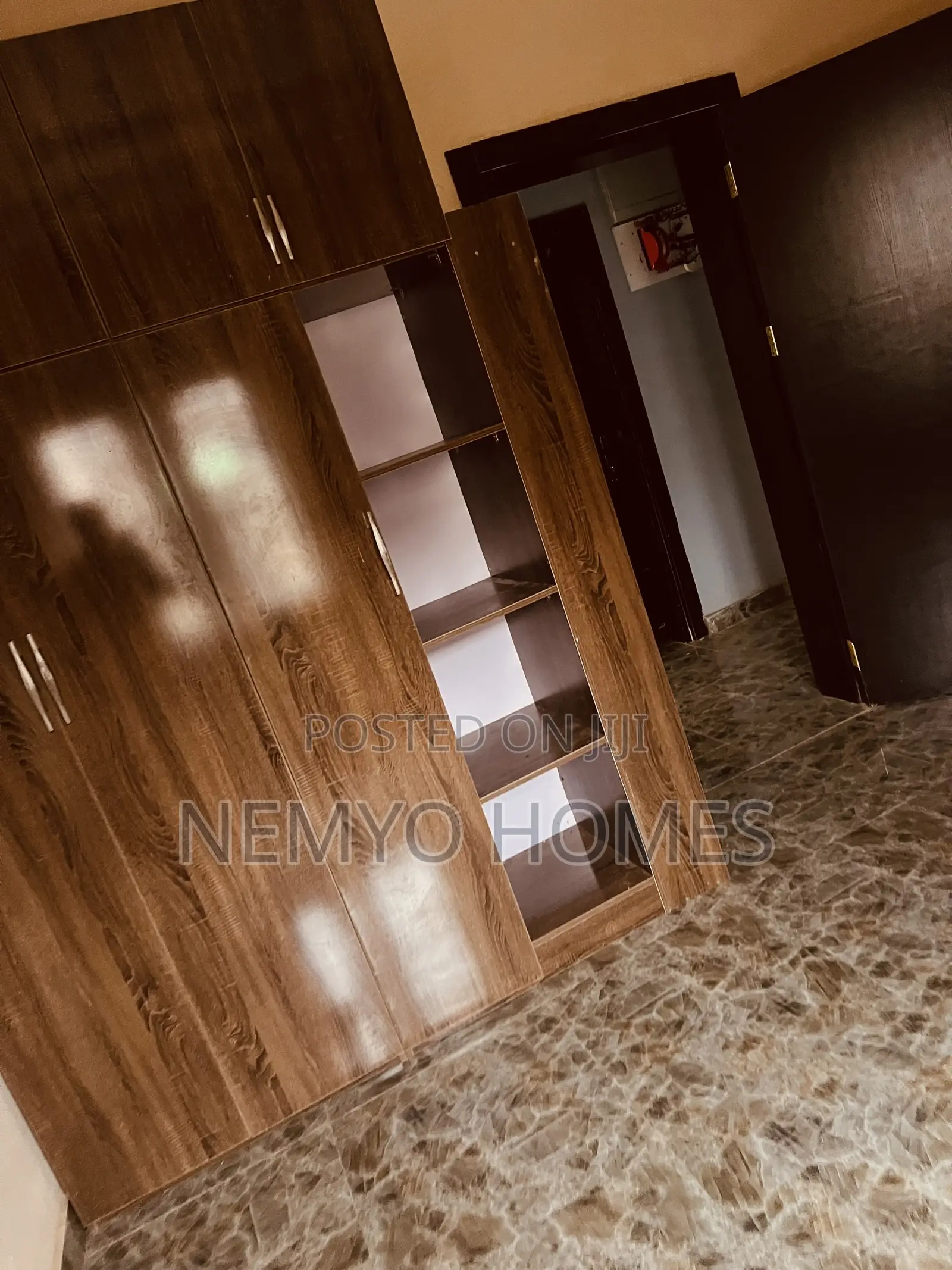 3bdrm Bungalow in Galadimawa for sale