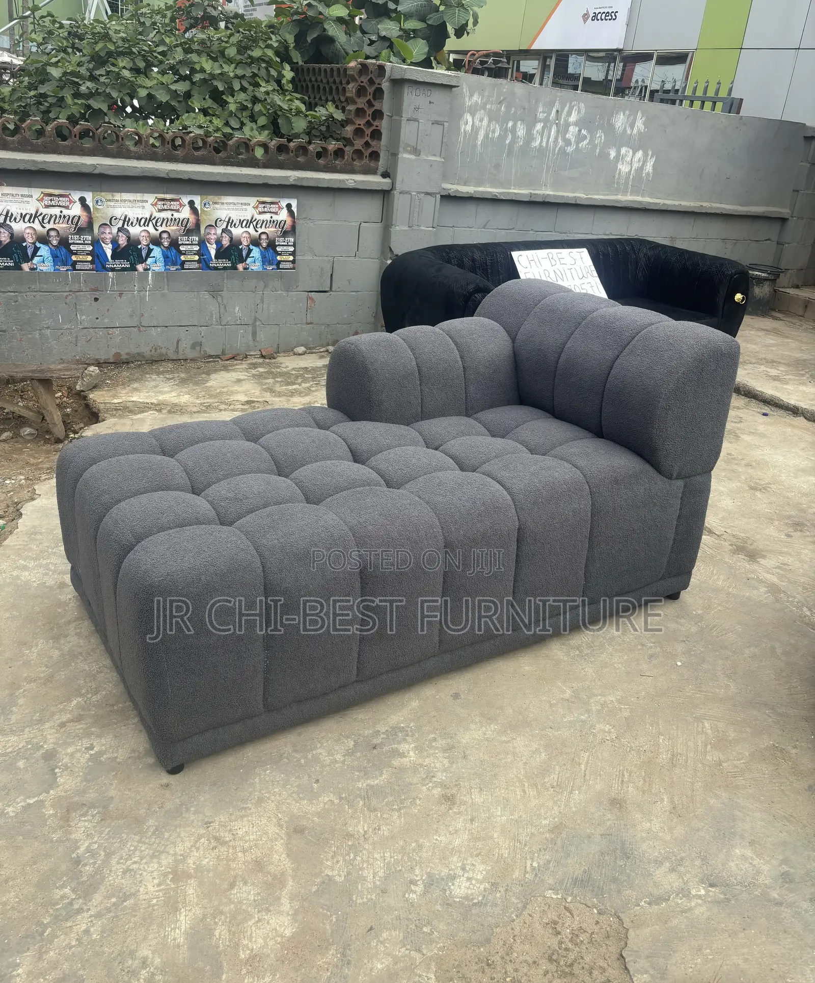 Highly Valued L-Shaped Upholstery Fabric Sofa