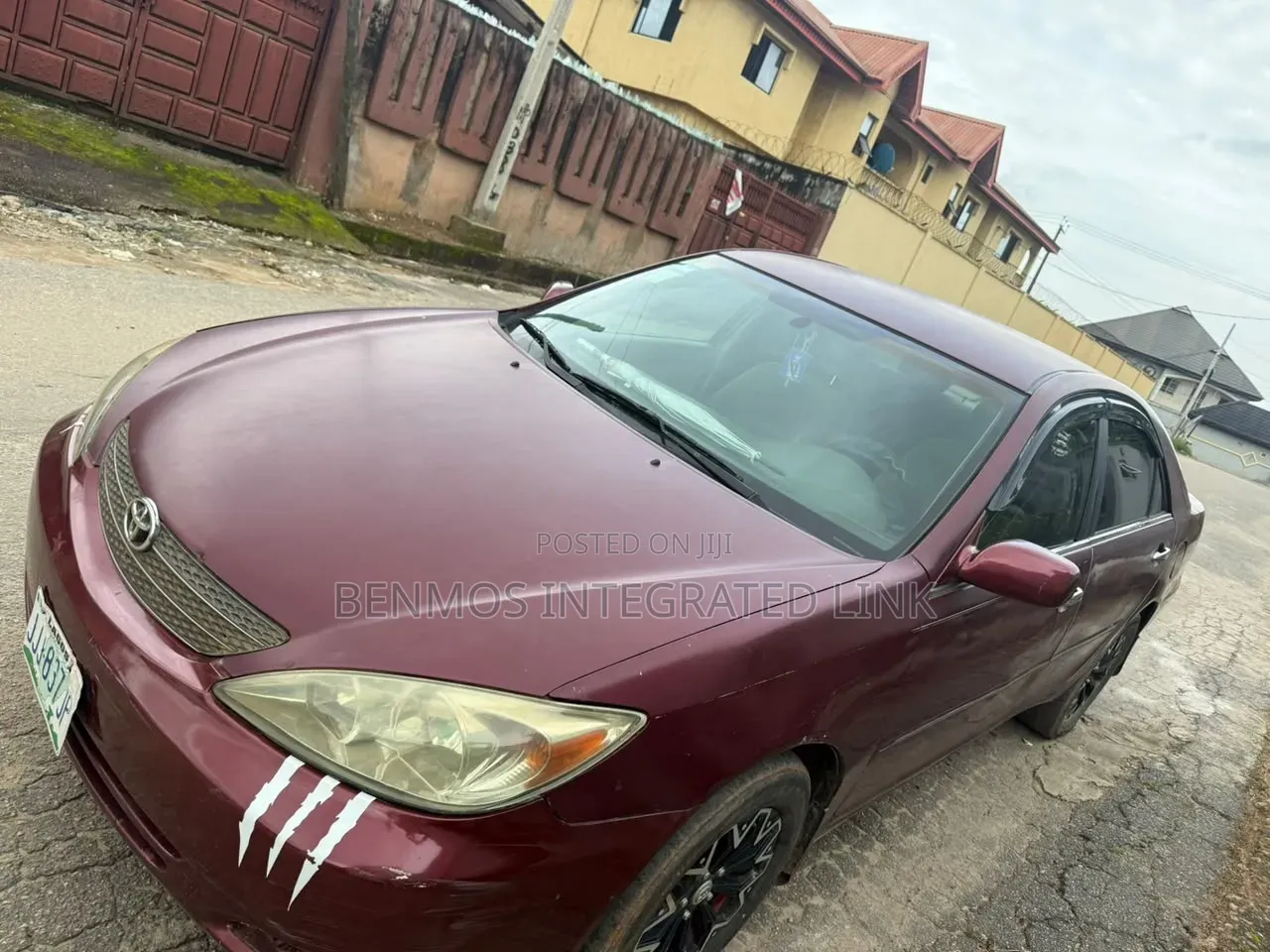 Toyota Camry XLE 4dr Sedan (2.4L 4cyl 4A) 2004 Red