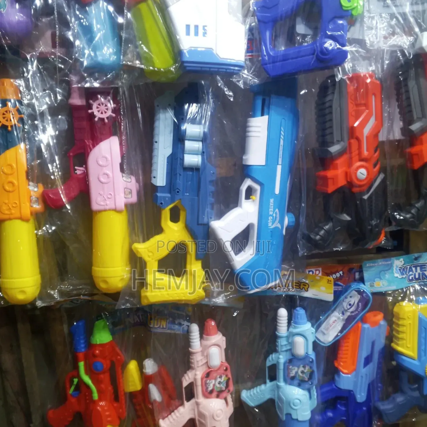 Quality Luxurious Water Guns . (Click to See More Images)