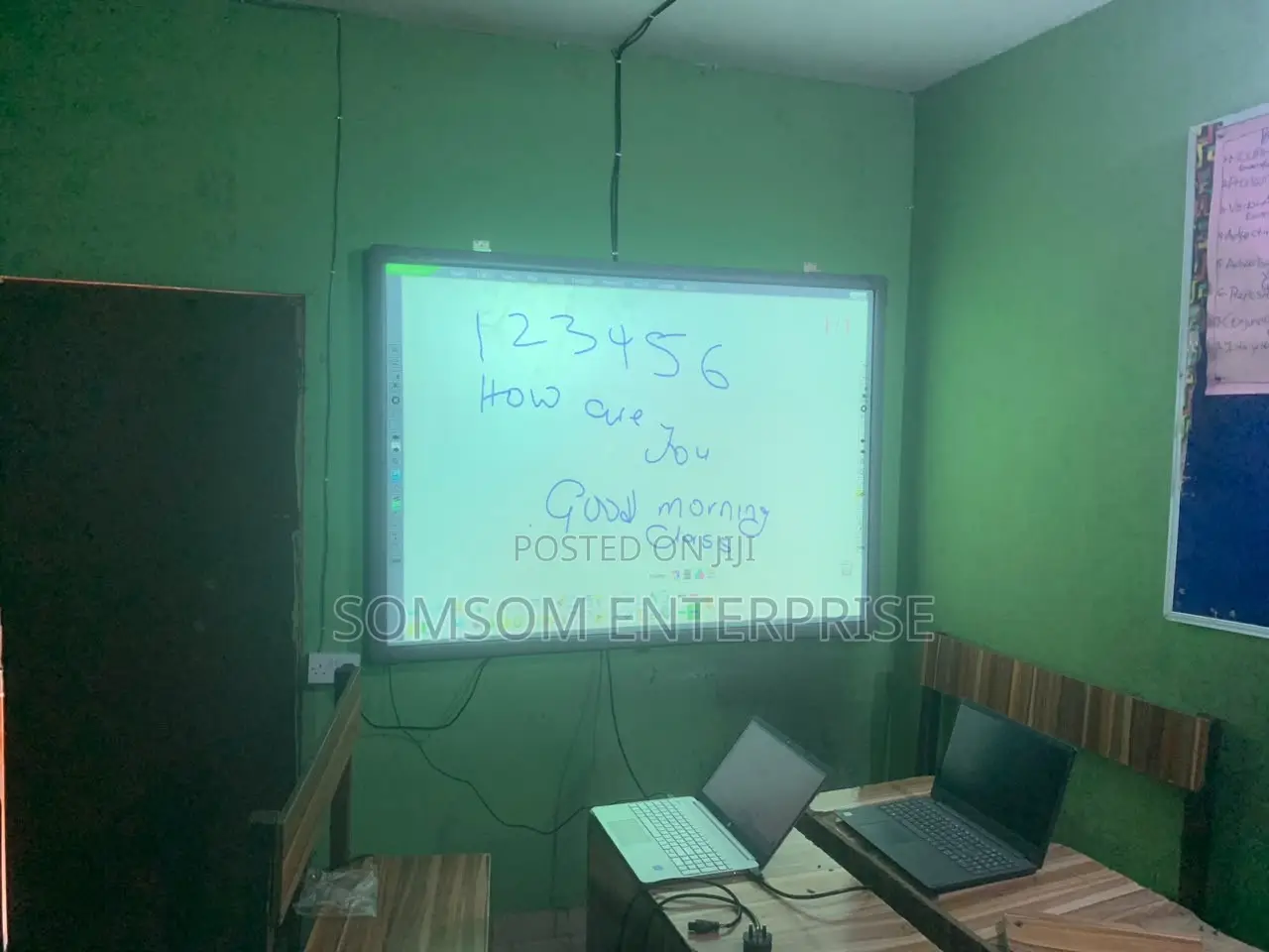 Interactive Smart Board 82inches