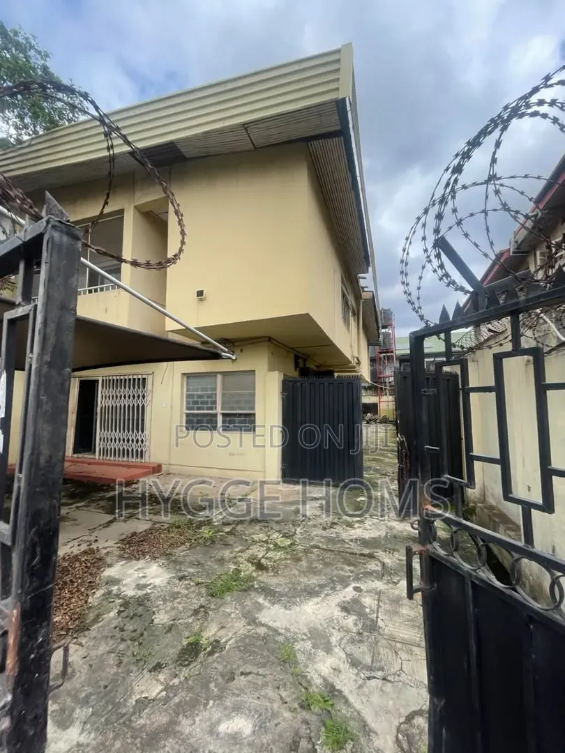 4bdrm House in Alausa Ikeja for rent