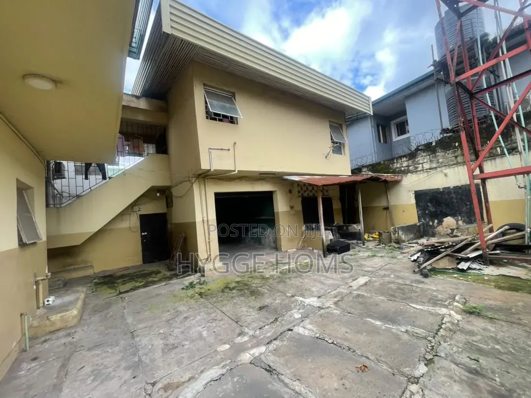 4bdrm House in Alausa Ikeja for rent